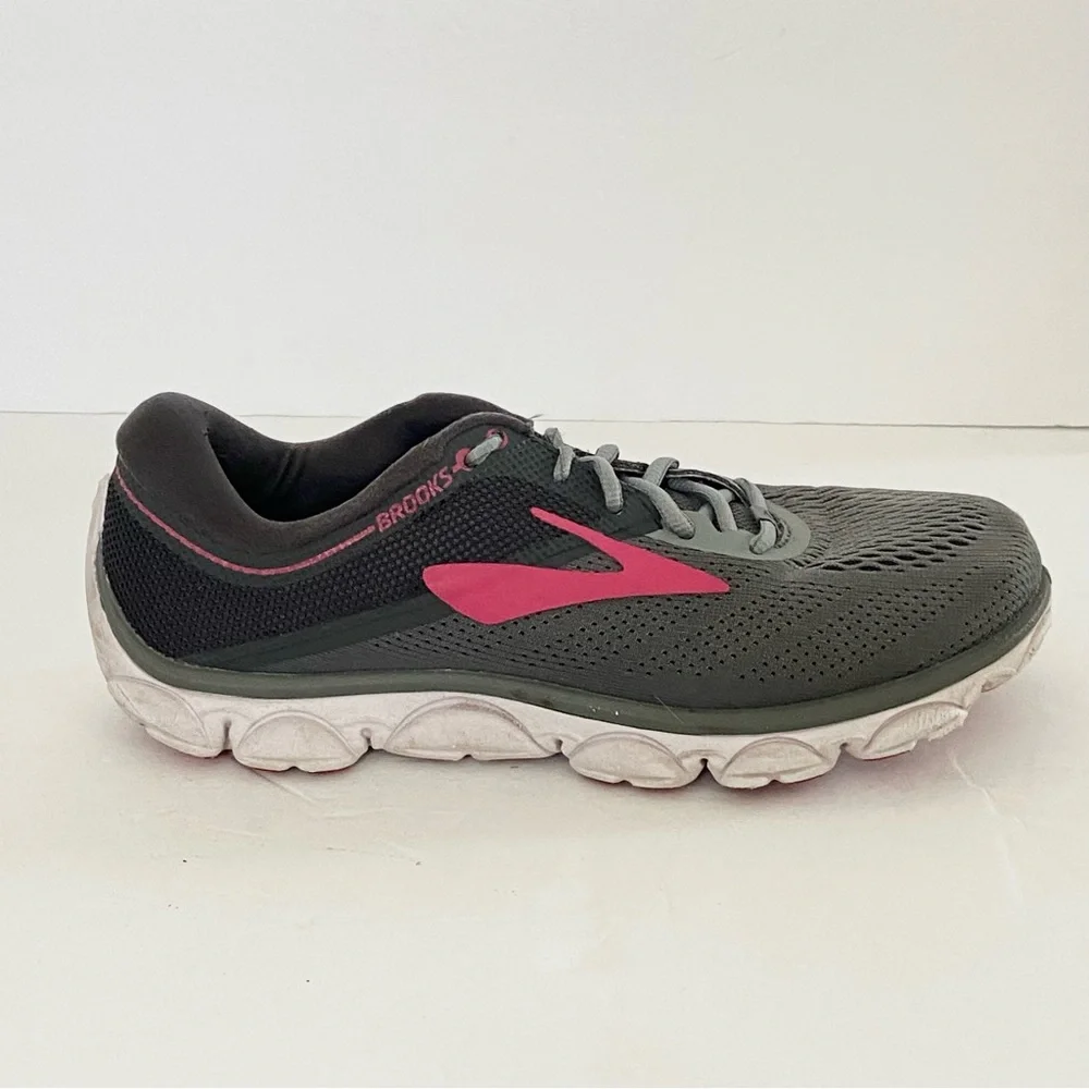 Brooks anthem running
